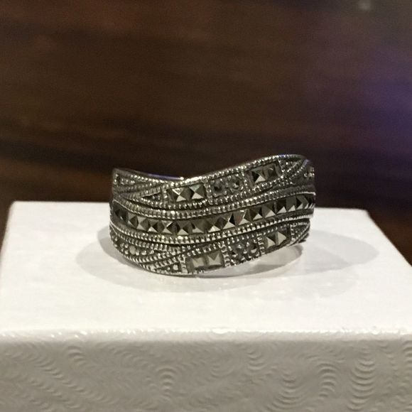 JUDITH JACK Marcasite Sterling Silver Ring Sz 8 - Picture 1 of 10